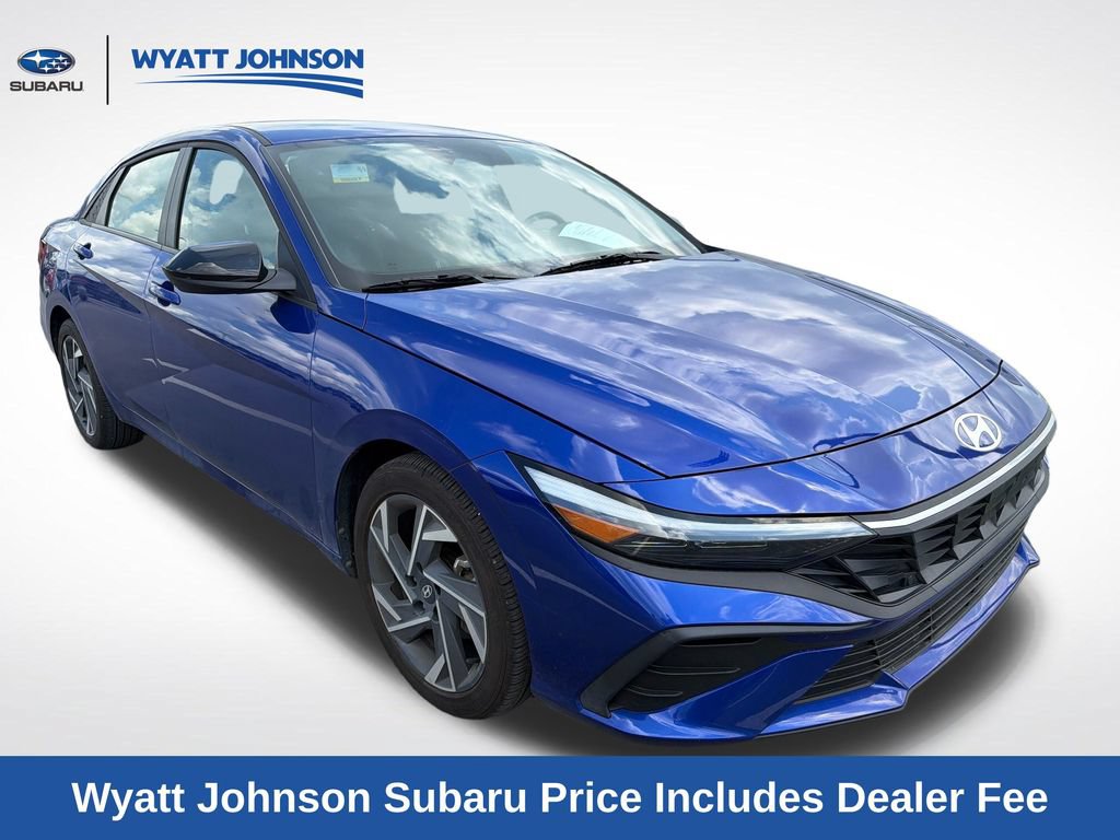 Used 2025 Hyundai Elantra Sport FWD image 8