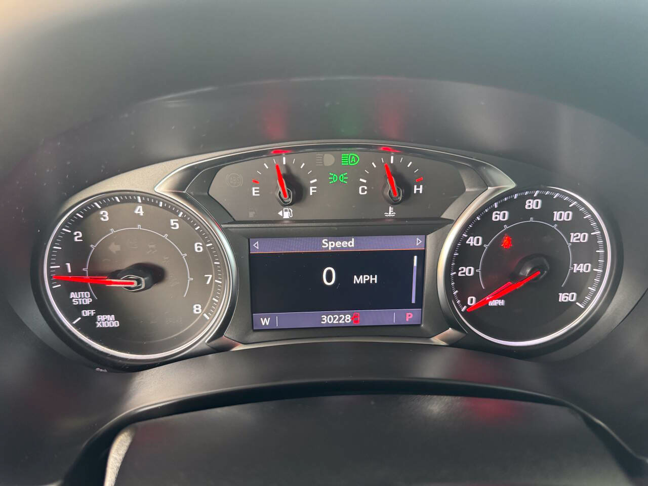 Used 2023 GMC Terrain SLT w/ Tech Package FWD image 30