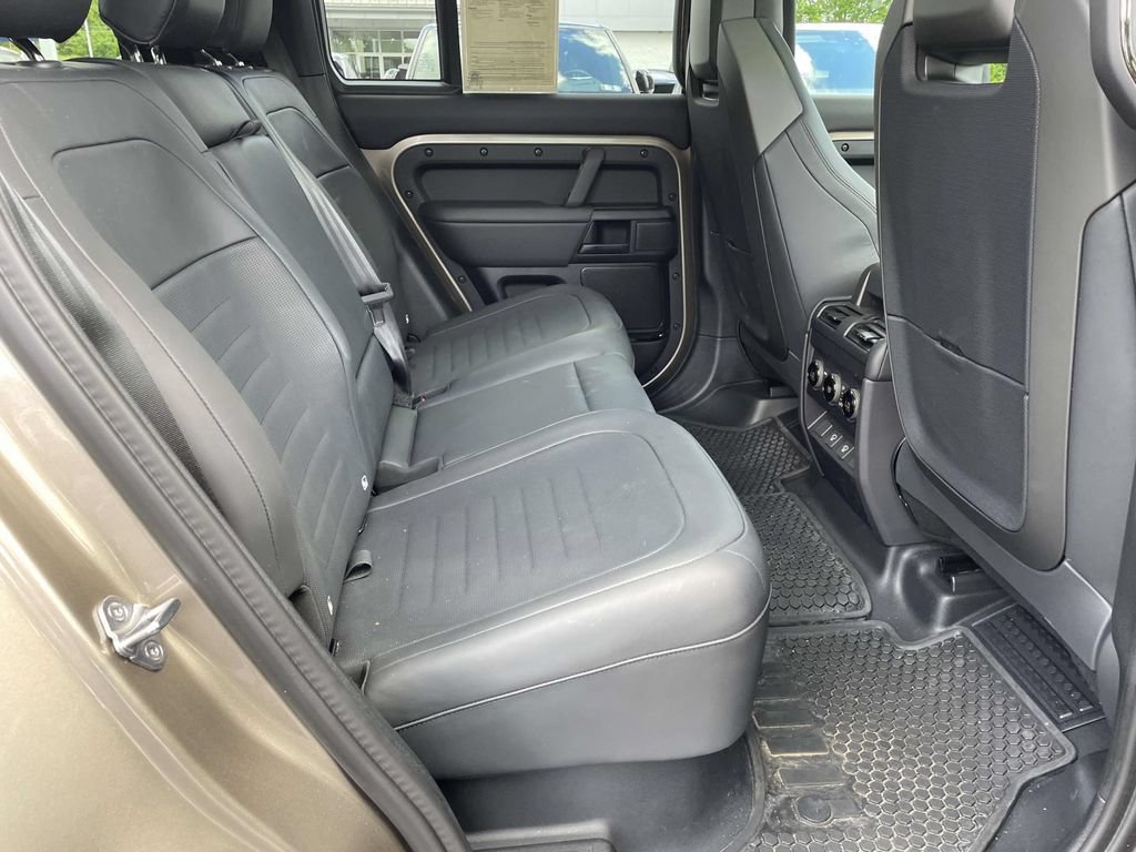 Certified 2025 Land Rover Defender 110 AWD/4WD image 19