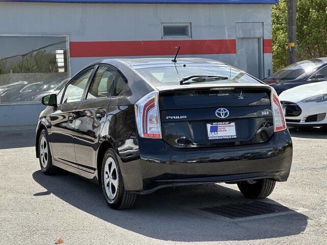 Used 2012 Toyota Prius Two image 7