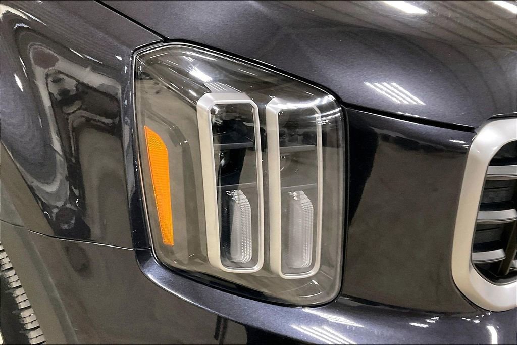 Used 2025 Kia Telluride S image 28