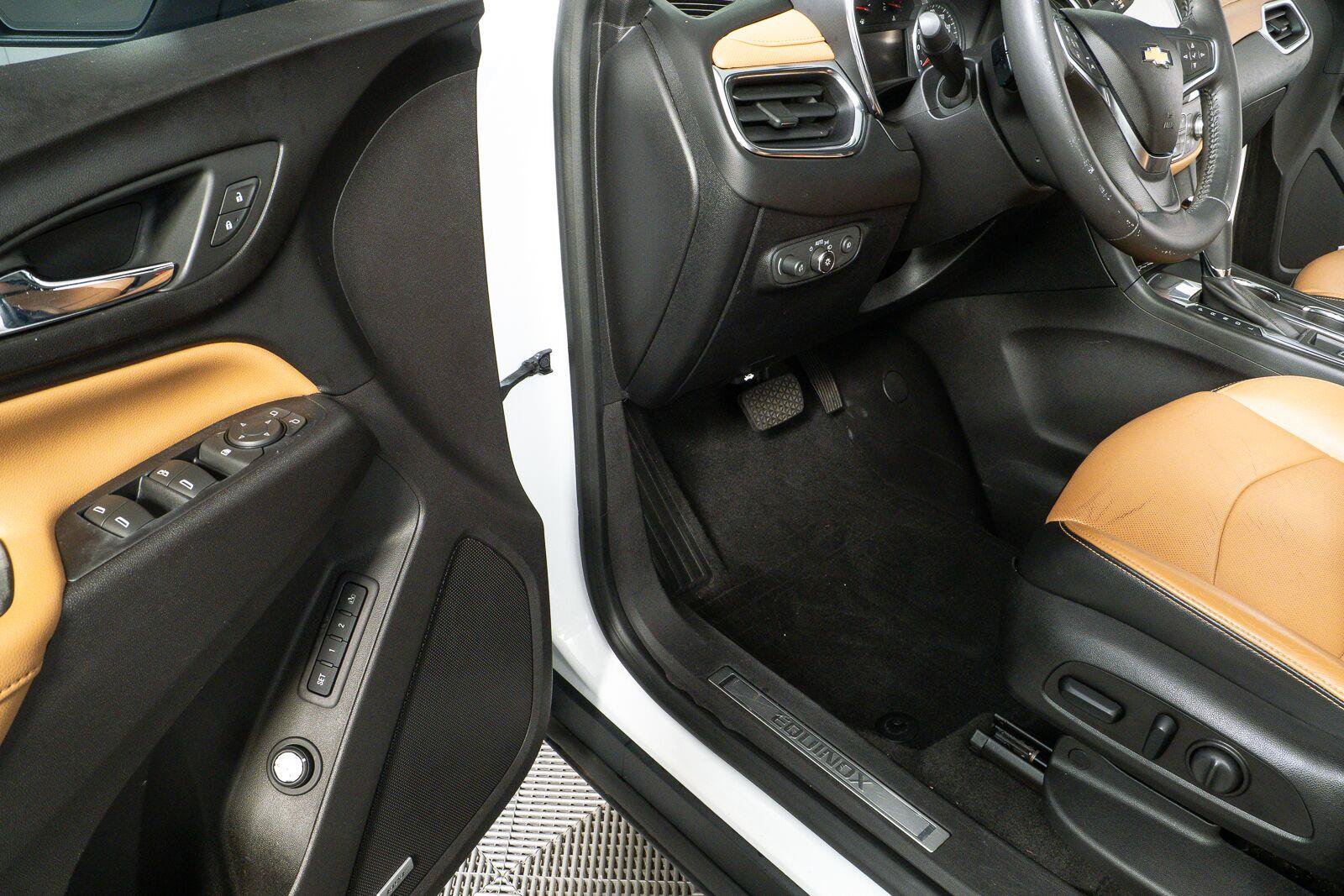 Used 2018 Chevrolet Equinox Premier FWD image 7