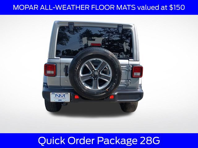 Used 2018 Jeep Wrangler Unlimited Sahara AWD/4WD image 8