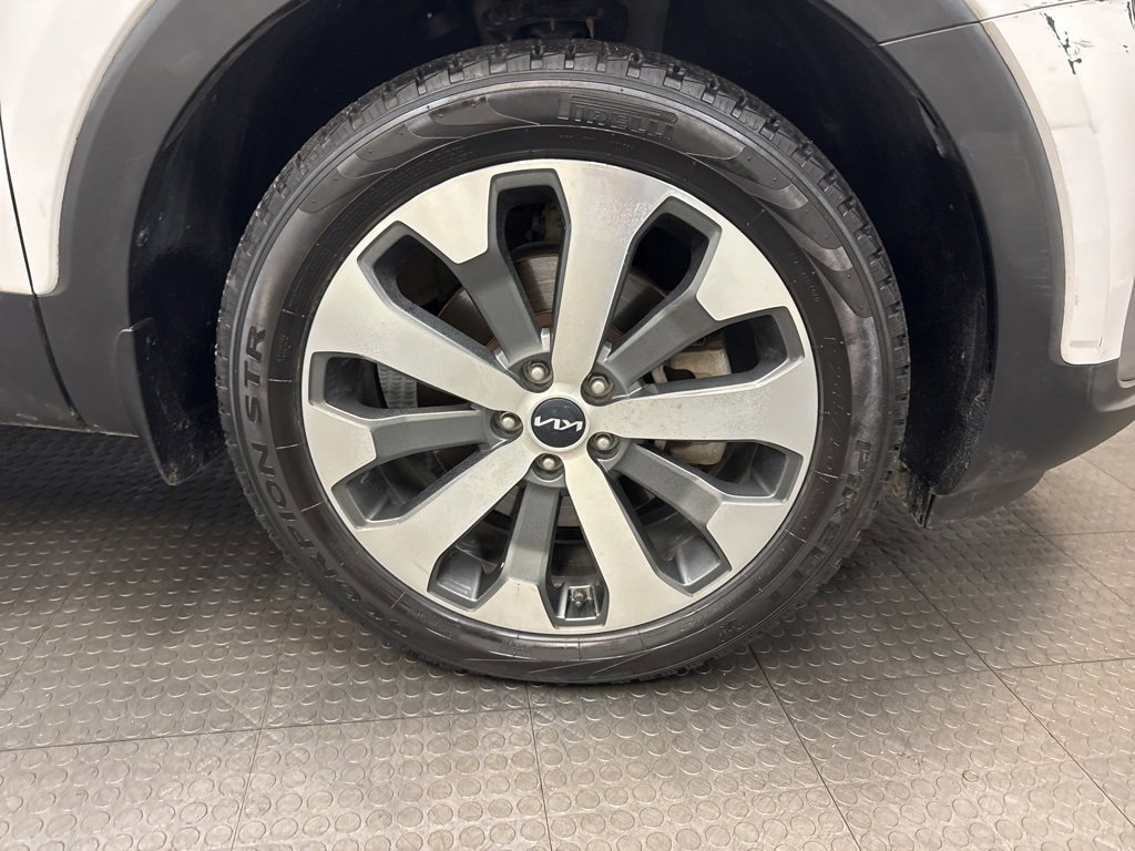 Used 2022 Kia Telluride S image 8