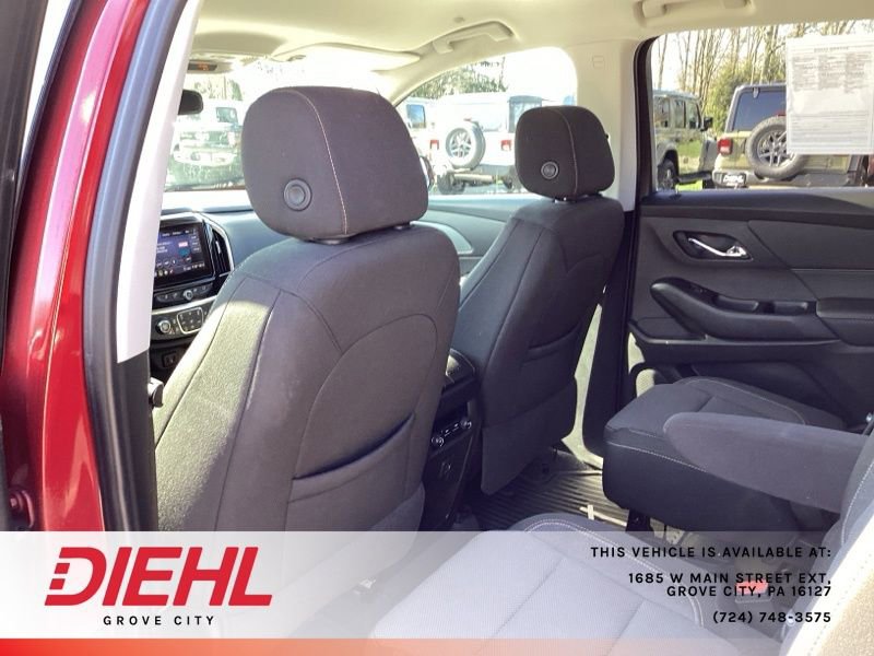 Used 2020 Chevrolet Traverse LT w/ Driver Confidence II Package image 17