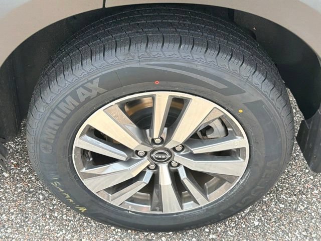 Used 2023 Nissan Pathfinder SL AWD/4WD image 15