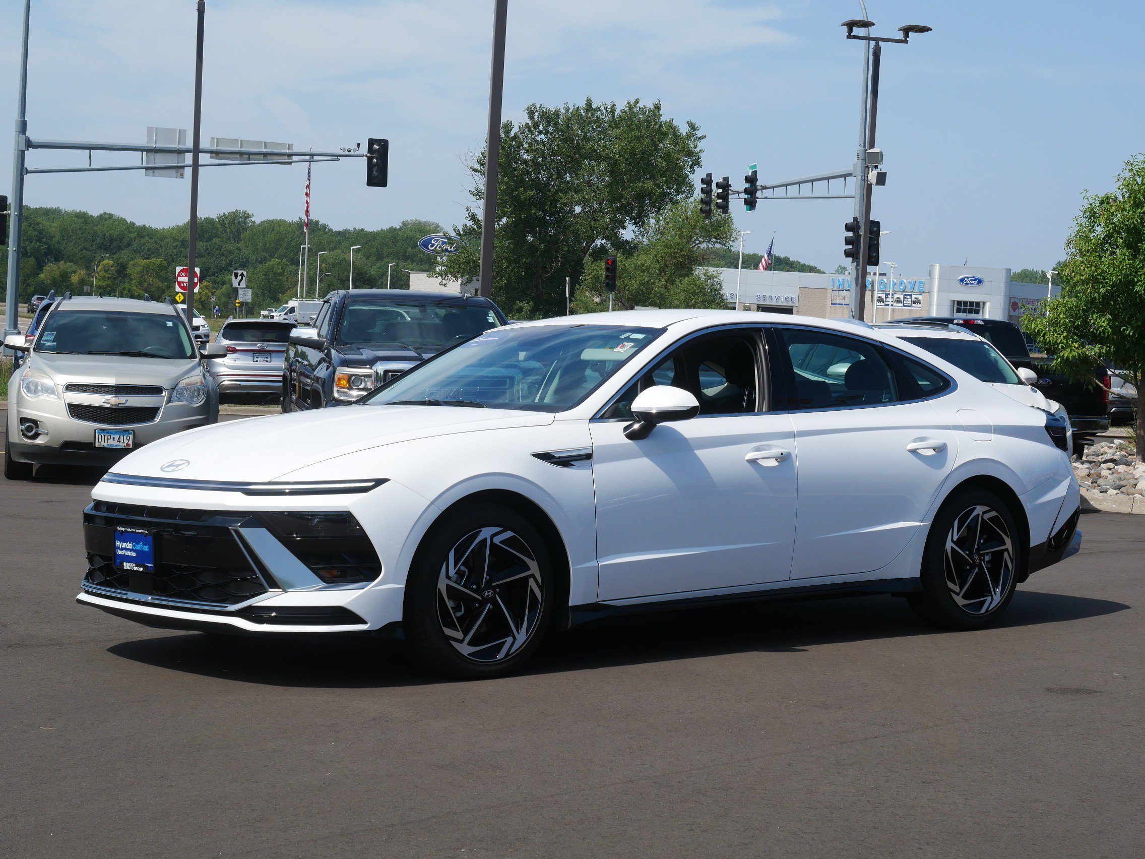 Certified 2026 Hyundai Sonata SEL AWD/4WD image 2