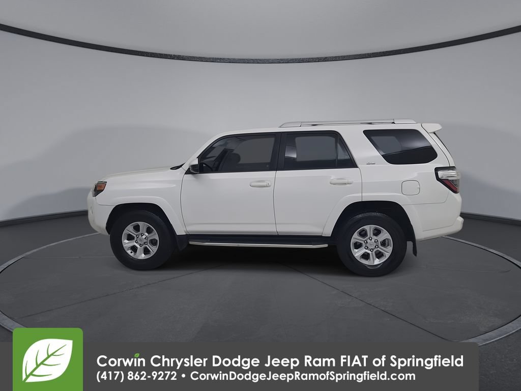Used 2018 Toyota 4Runner SR5 RWD image 9