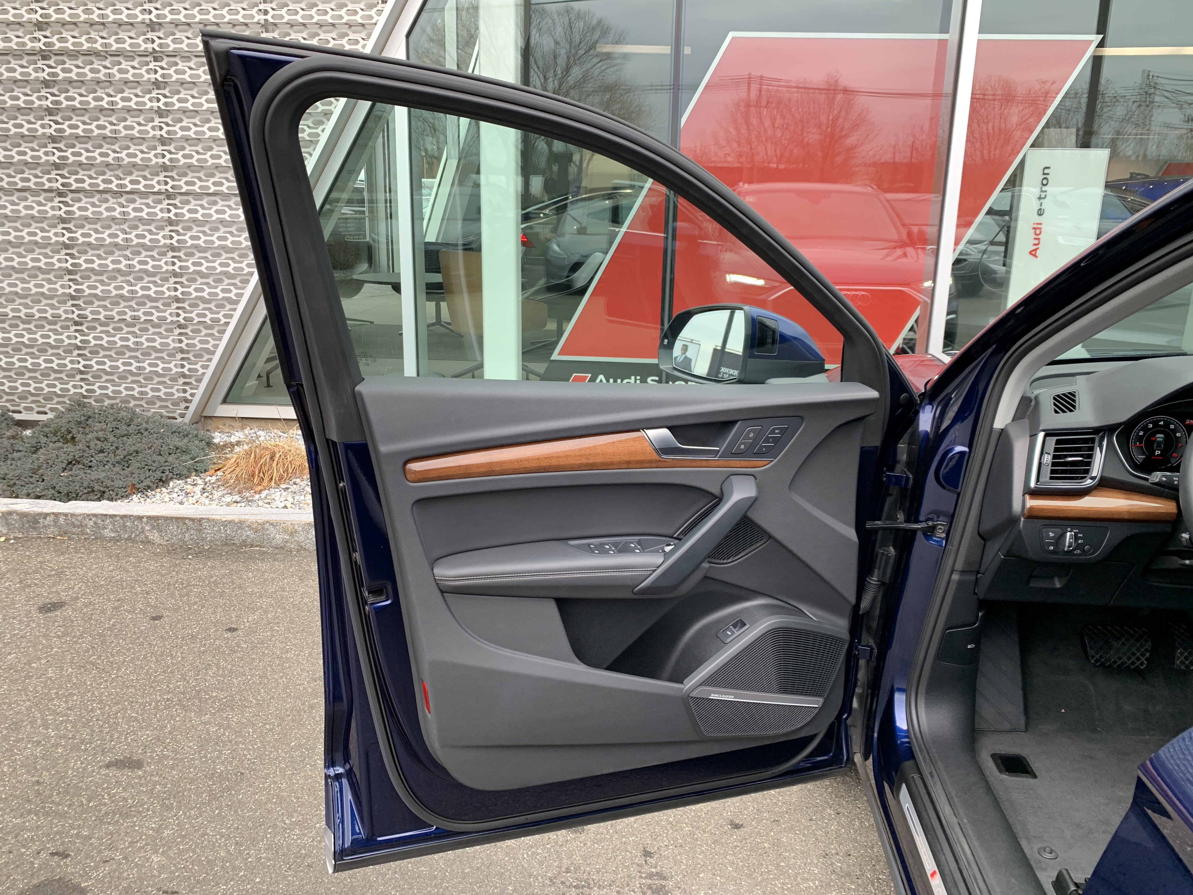 Certified 2022 Audi Q5 2.0T Premium Plus w/ Premium Plus Package image 8