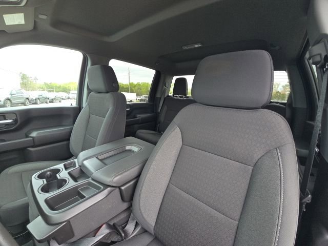 Used 2025 Chevrolet Silverado 2500 Custom w/ Custom Value Package image 23