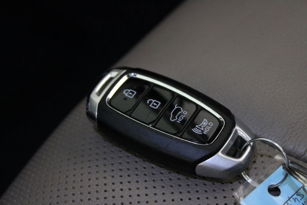 Used 2019 Hyundai Santa Fe FWD image 30