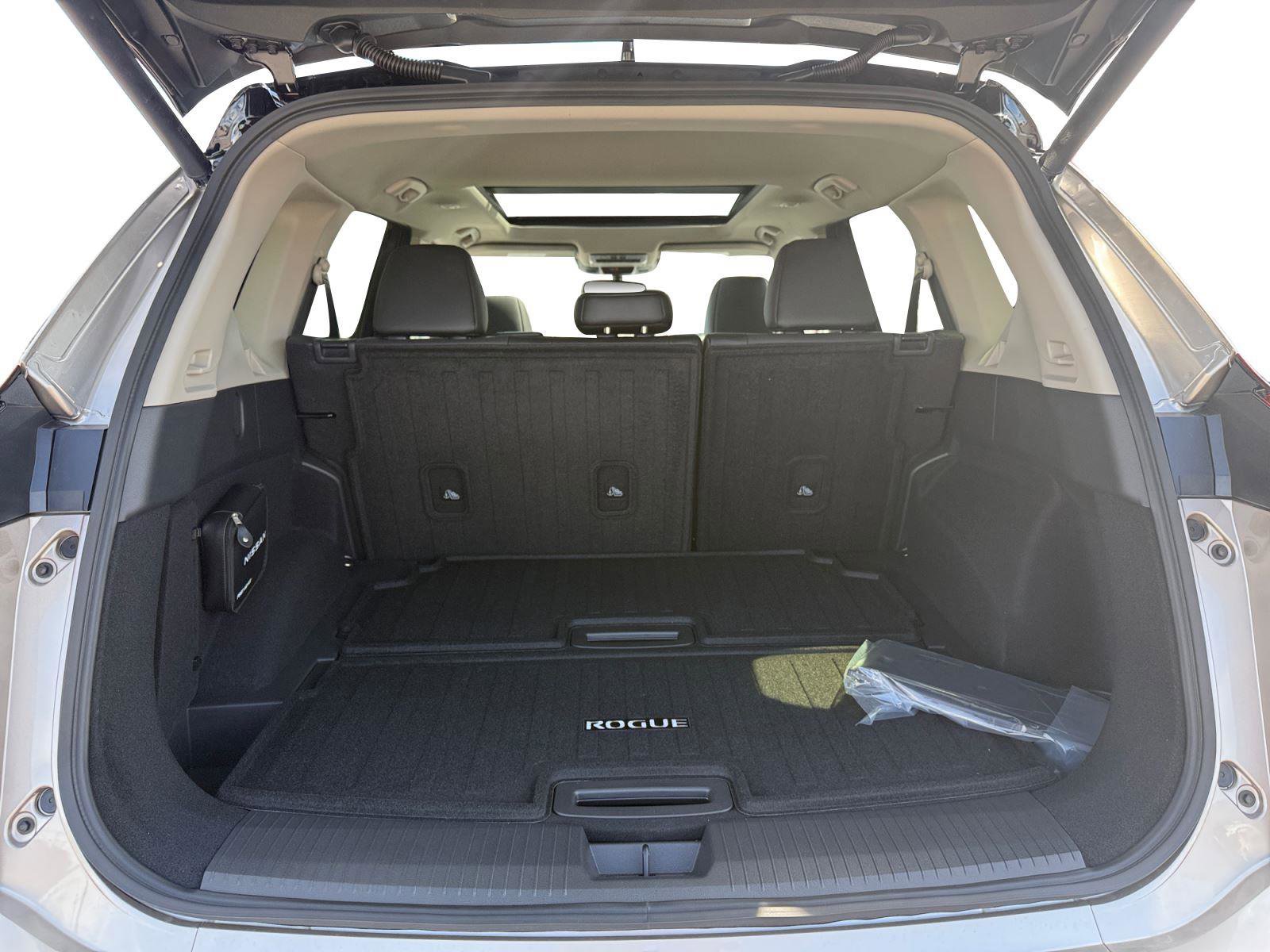 New 2026 Nissan Rogue Platinum AWD/4WD image 23