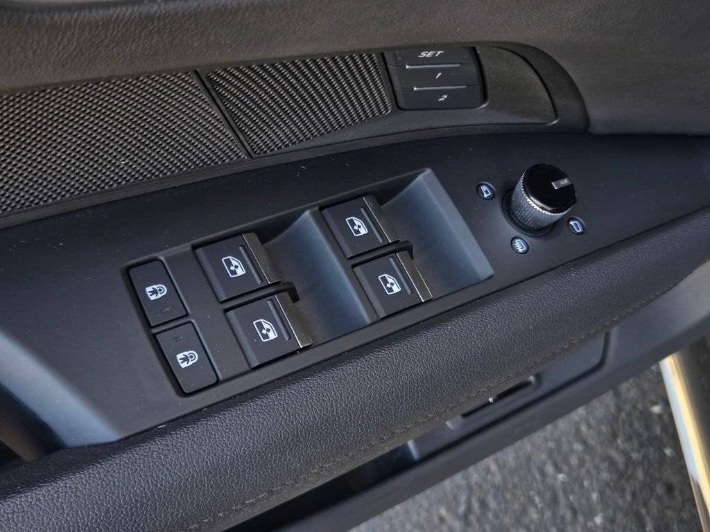 Used 2024 Audi e-tron GT Premium Plus AWD/4WD image 13
