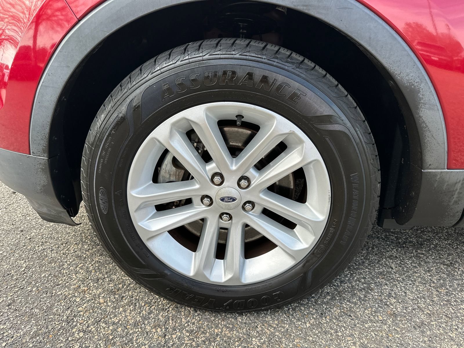 Used 2014 Ford Explorer XLT w/ Equipment Group 202A image 9