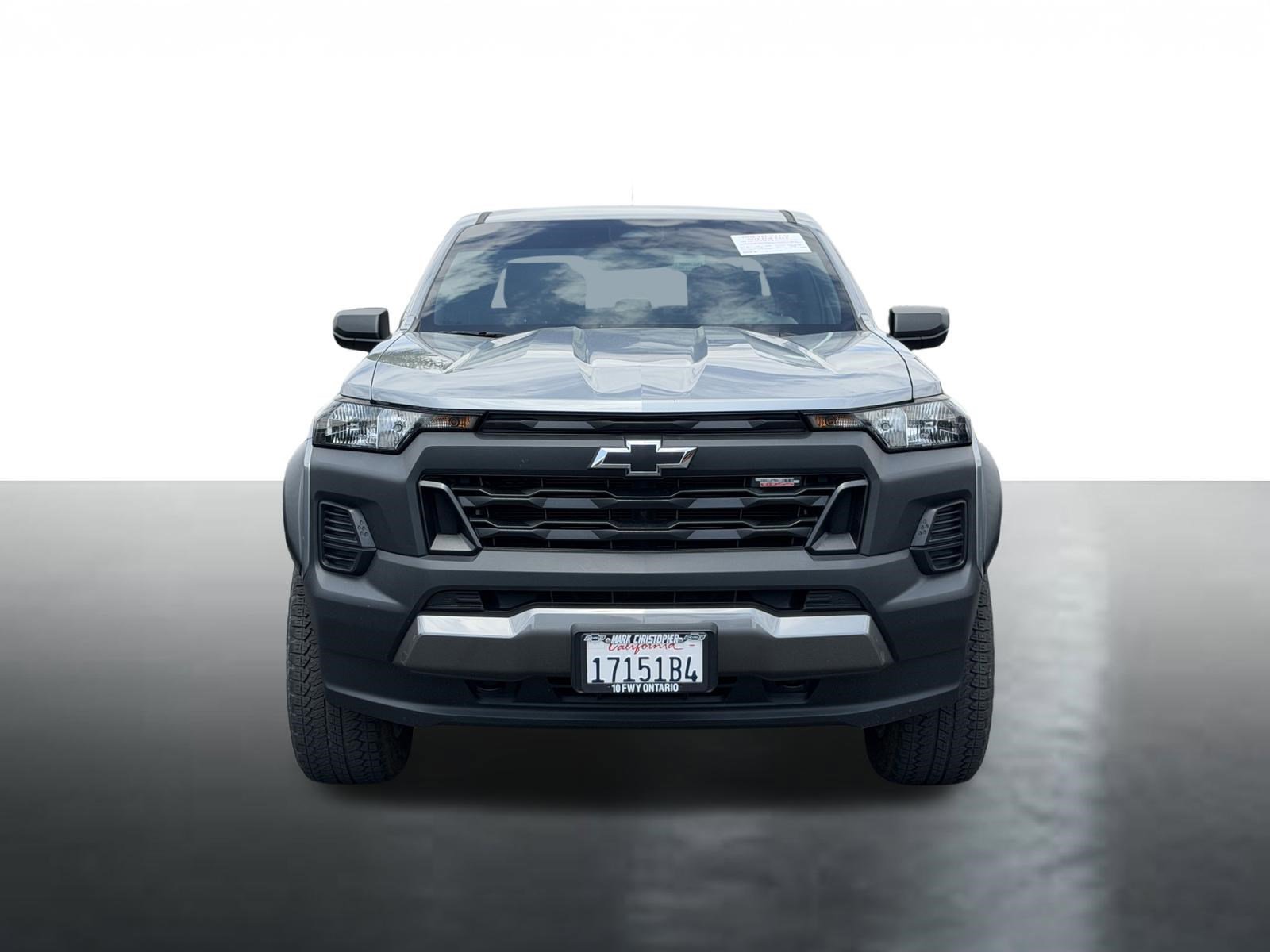 Used 2024 Chevrolet Colorado Trail Boss w/ LPO, Dark Essentials Package AWD/4WD image 3