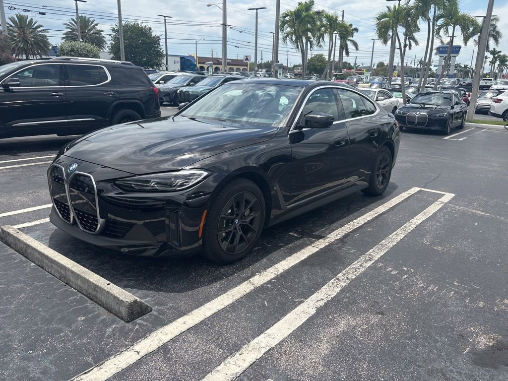 Used 2023 BMW i4 eDrive35 w/ Premium Package RWD image 8