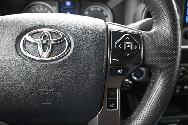 Used 2019 Toyota Tacoma TRD Sport AWD/4WD image 27