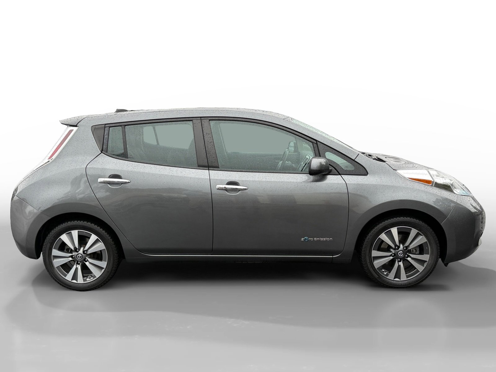 Used 2016 Nissan Leaf SV image 6