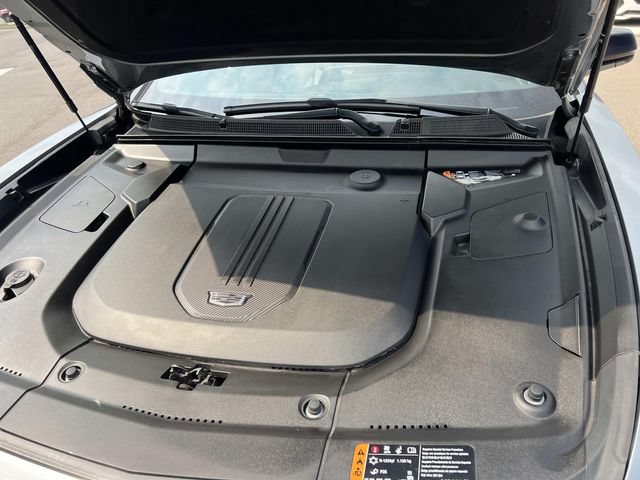 Certified 2024 Cadillac Lyriq Luxury w/ LPO, Floor Liner Package AWD/4WD image 9