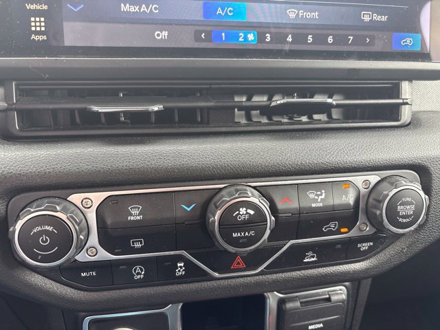 Used 2024 Jeep Wrangler Unlimited Sport AWD/4WD image 10