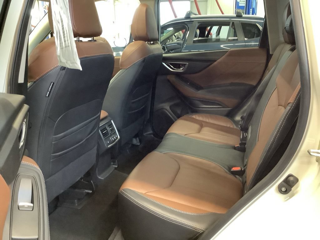 Certified 2023 Subaru Forester Touring AWD/4WD image 12