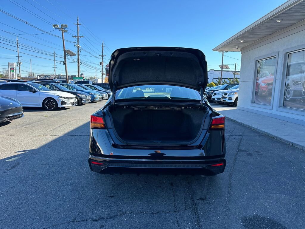 Used 2023 Nissan Sentra SR w/ SR Premium Package image 30