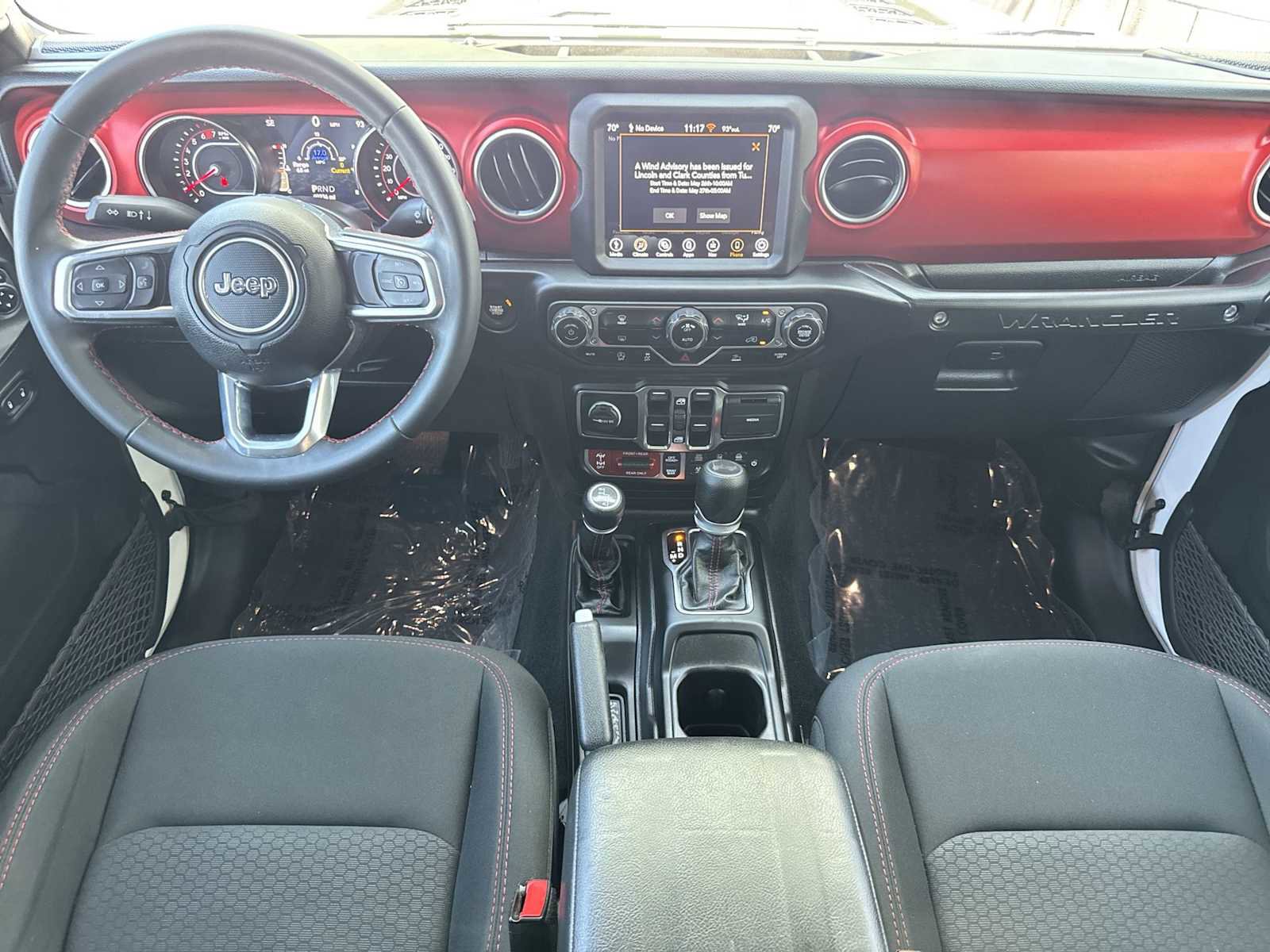 Used 2022 Jeep Wrangler Unlimited Rubicon AWD/4WD image 13