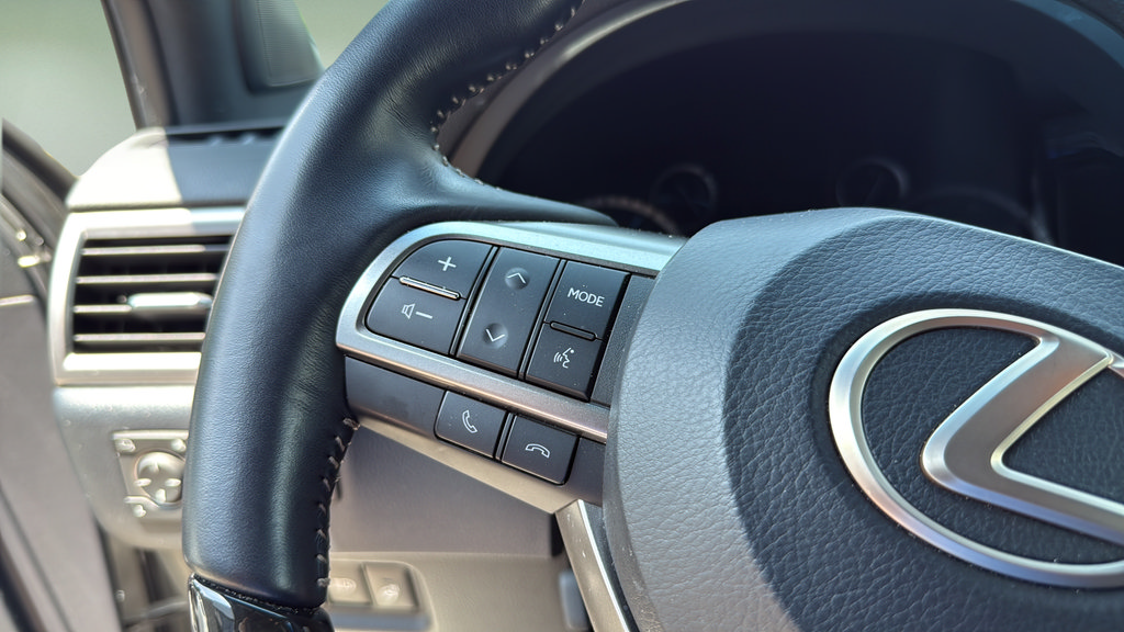 Certified 2023 Lexus GX 460 Luxury w/ Sport Design Package AWD/4WD image 24