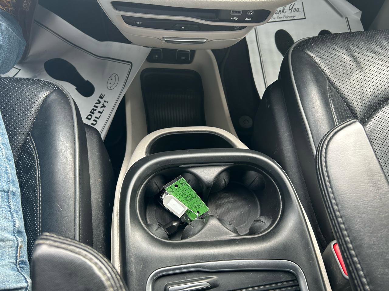 Used 2019 Chrysler Pacifica Limited image 24