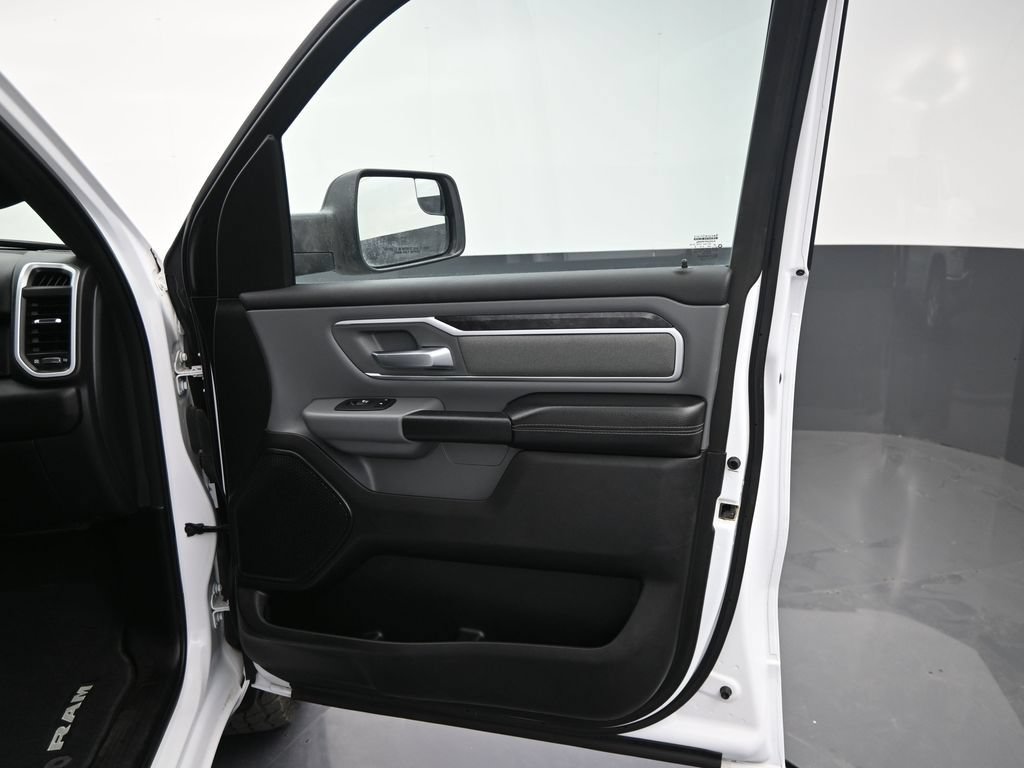 Used 2023 RAM 1500 Lone Star AWD/4WD image 31