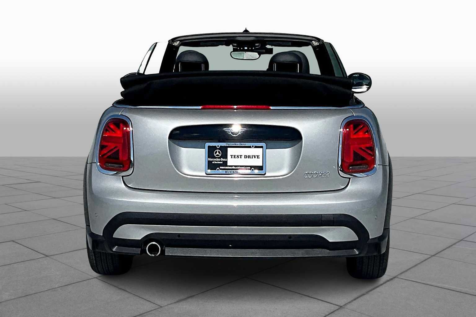 Used 2023 MINI Cooper Cooper image 7