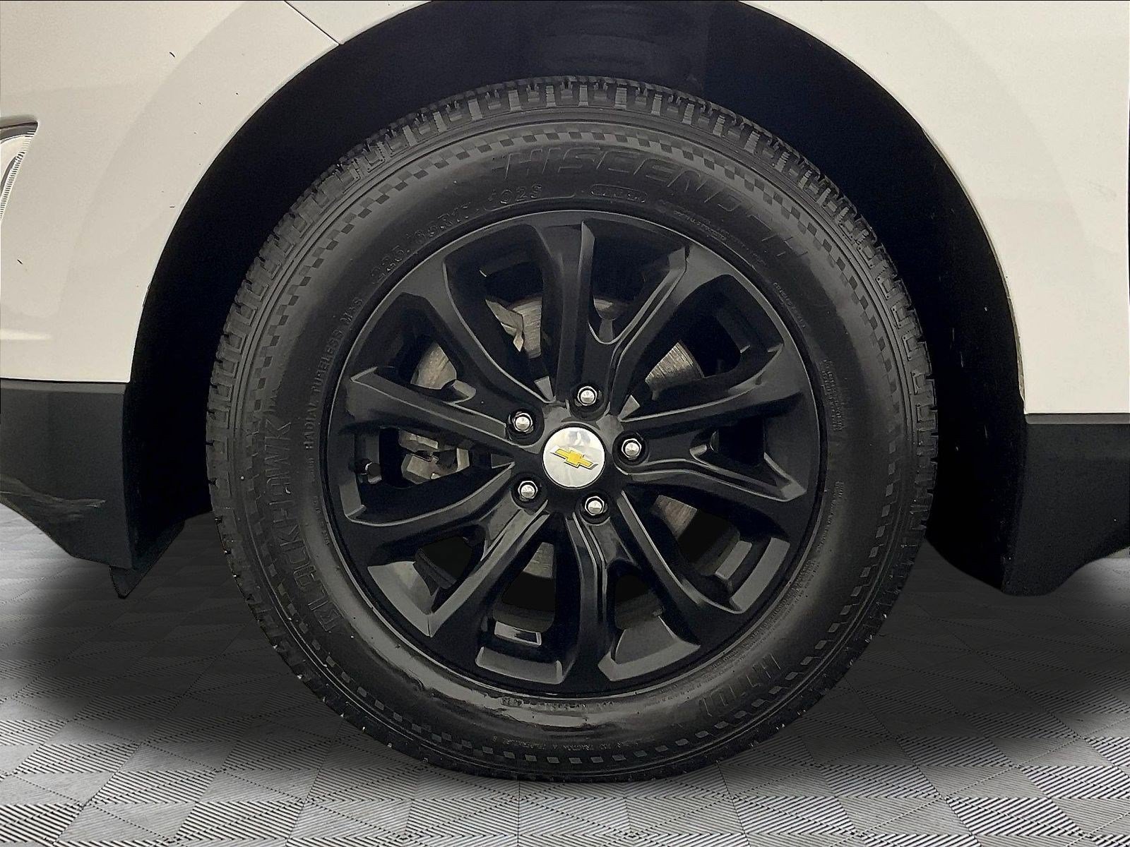 Used 2019 Chevrolet Equinox LT FWD image 33
