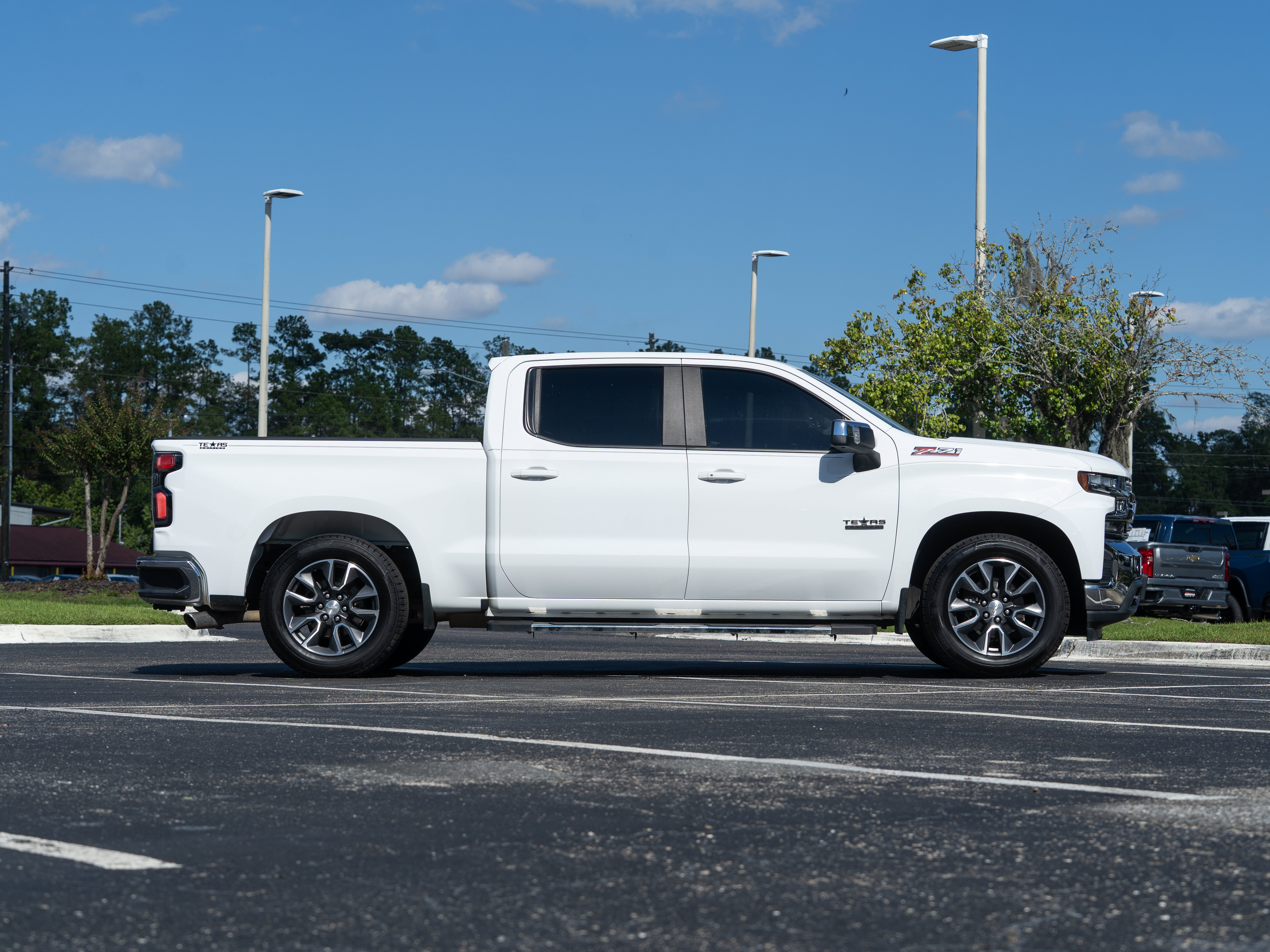 Used 2020 Chevrolet Silverado 1500 LT w/ Texas Edition RWD image 5