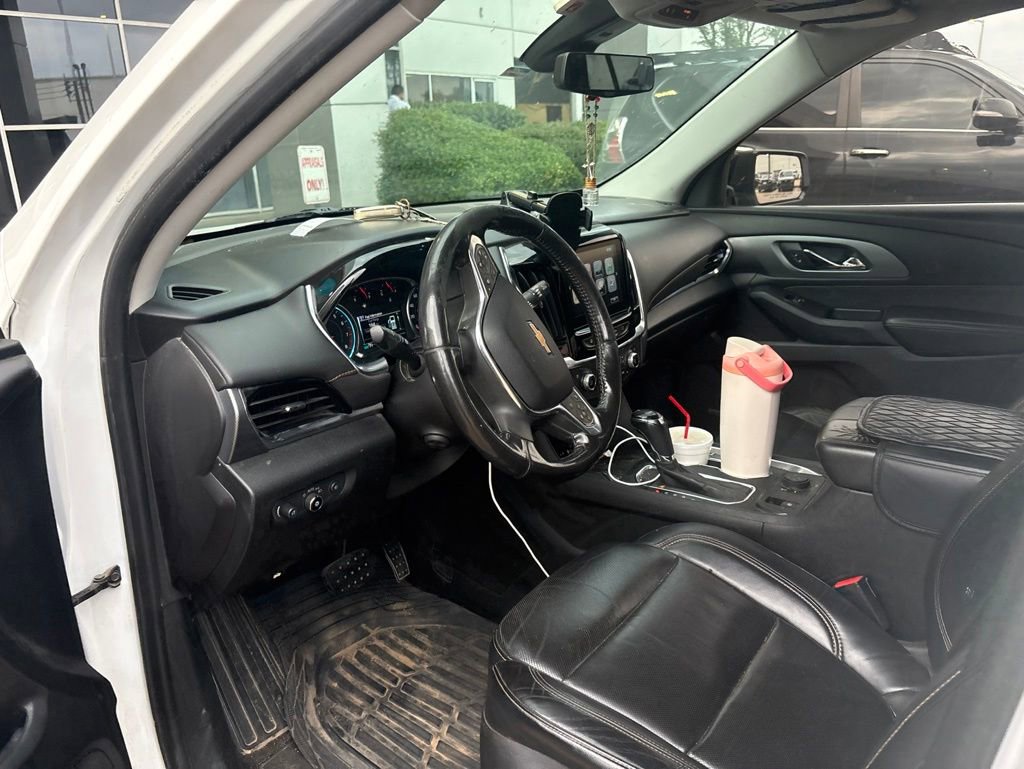 Used 2018 Chevrolet Traverse Premier w/ Redline Edition FWD image 2