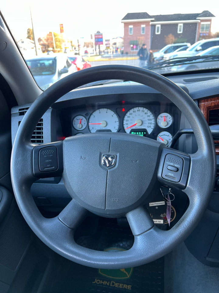 Used 2006 Dodge Ram 1500 Truck SLT image 16