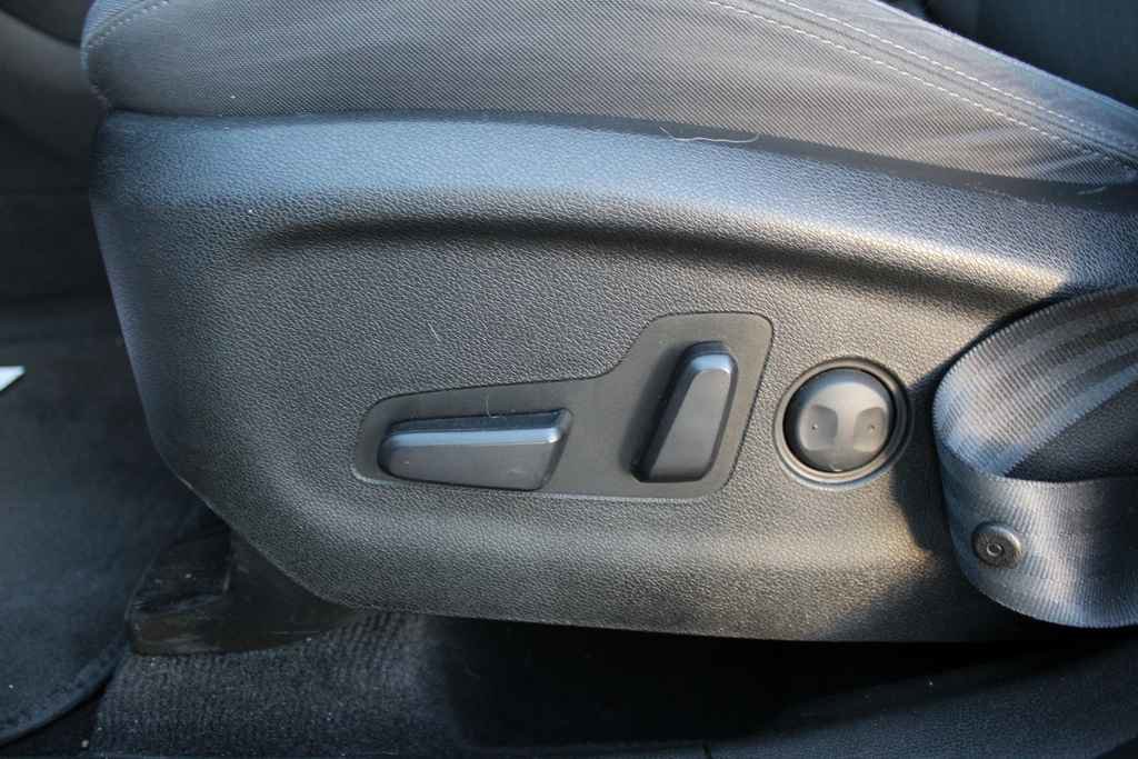 Used 2017 Kia Sorento LX w/ LX Convenience Package image 23