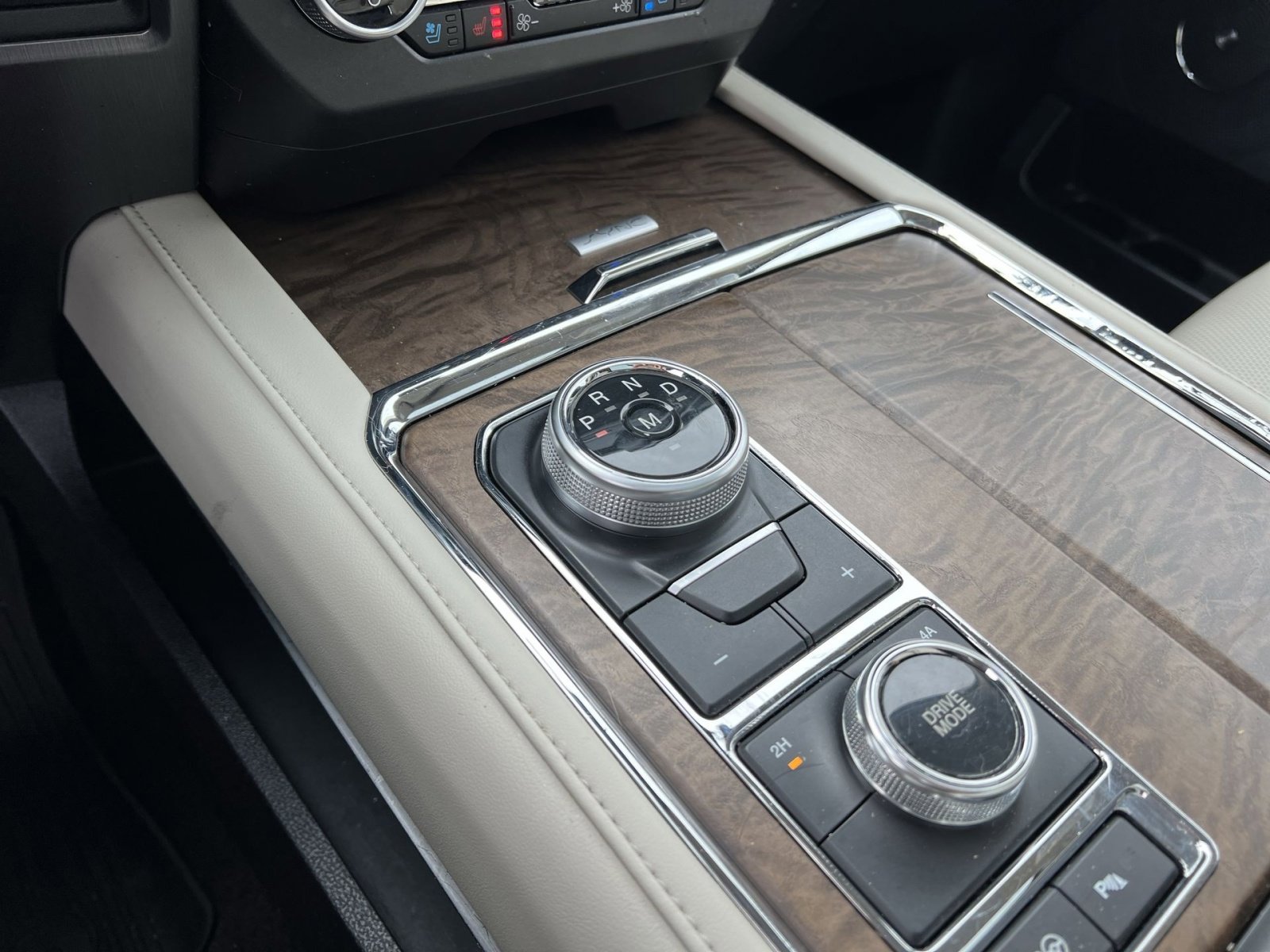 Used 2018 Ford Expedition Platinum image 22