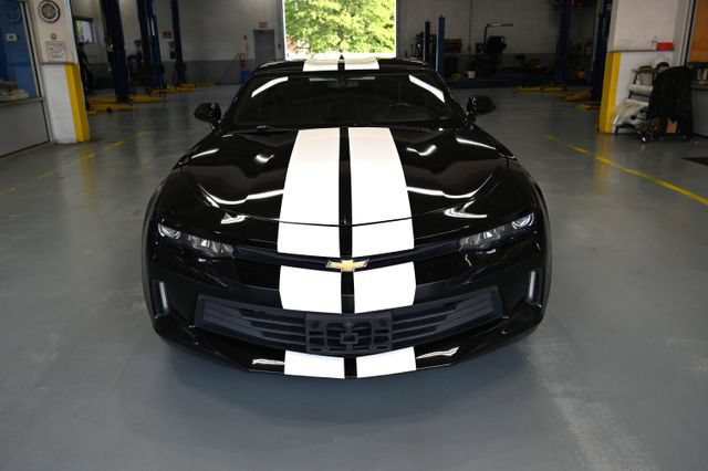 Used 2016 Chevrolet Camaro LT RWD image 2