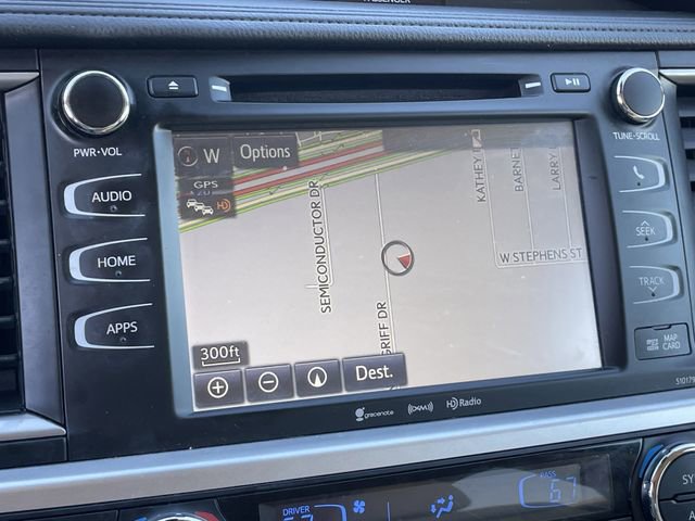 Used 2017 Toyota Highlander XLE image 17