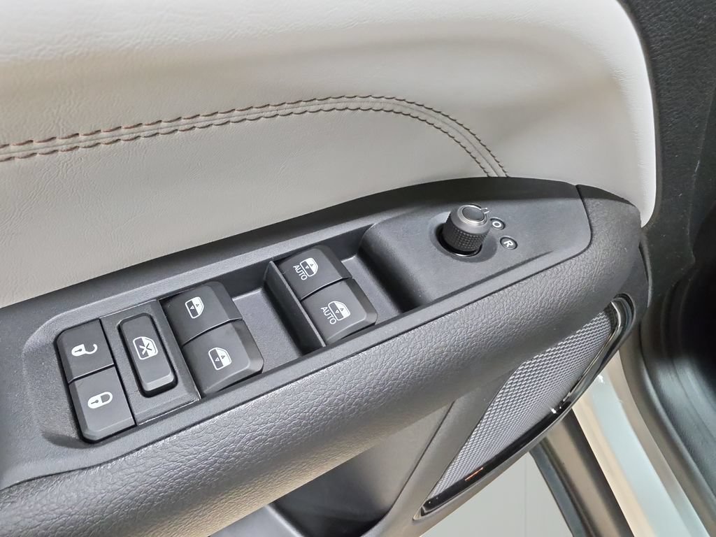 New 2026 Jeep Compass Limited AWD/4WD image 13