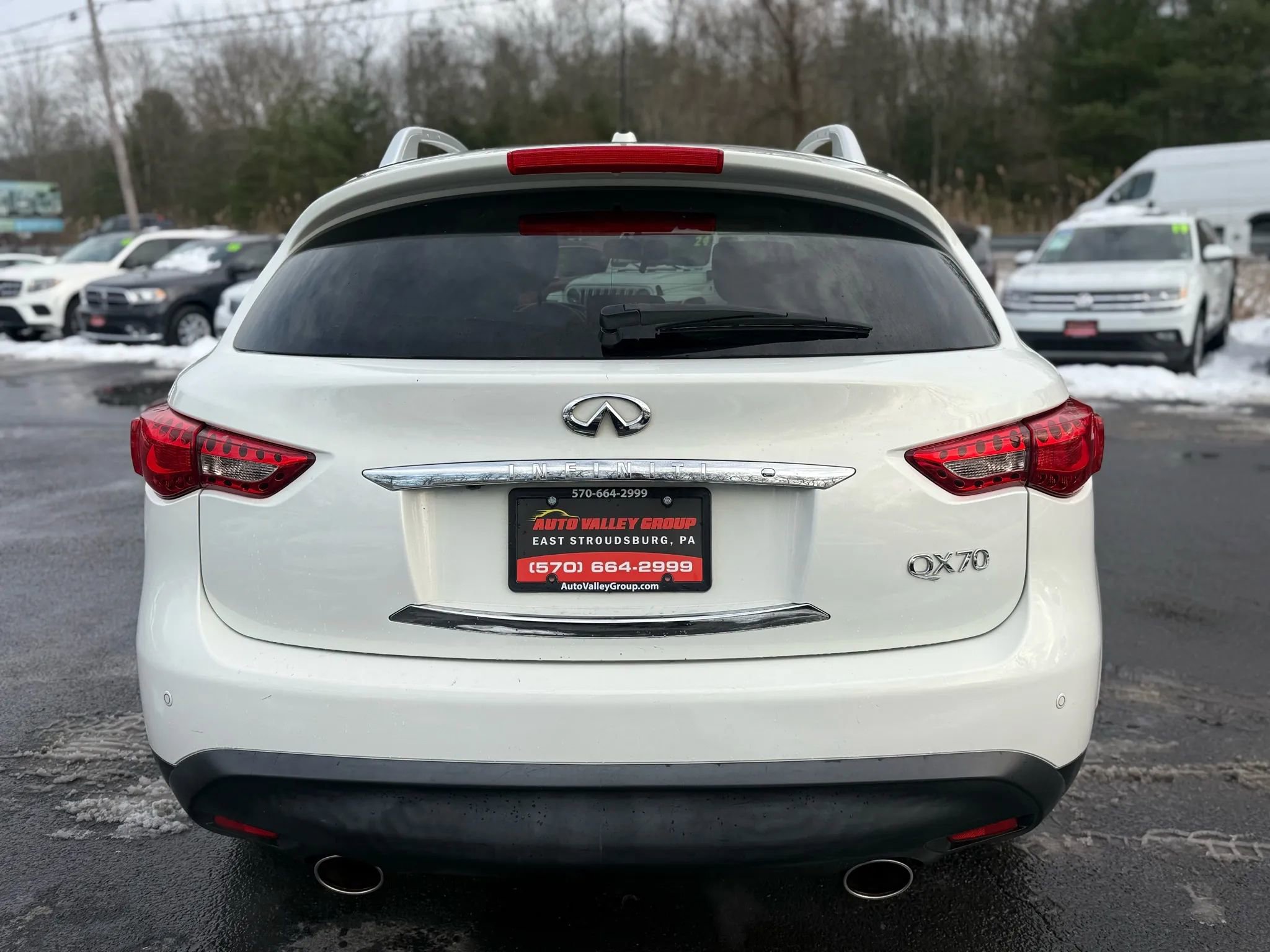 Used 2016 INFINITI QX70 3.7 Sport Utility 4D w/ Premium Package image 6