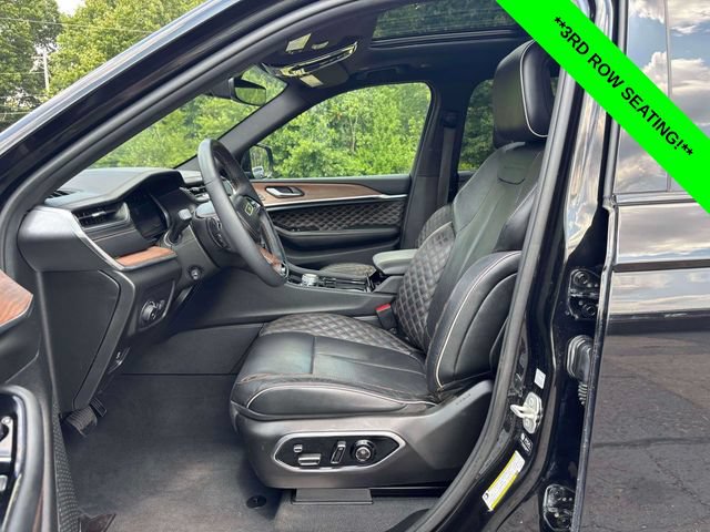 Used 2023 Jeep Grand Cherokee L Summit w/ Rear Seat Video Group I AWD/4WD image 3