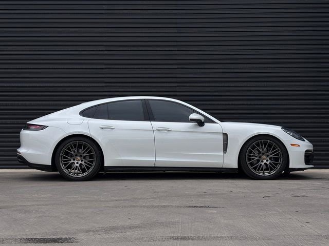 Certified 2023 Porsche Panamera Platinum Edition image 8