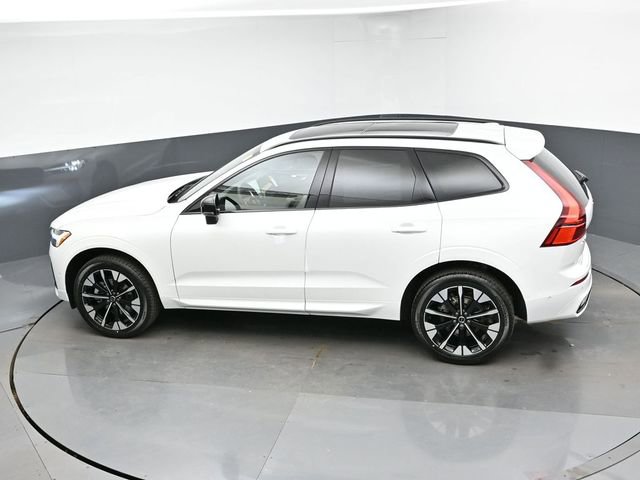New 2026 Volvo XC60 B5 Plus w/ Protection Package Premier AWD/4WD image 49
