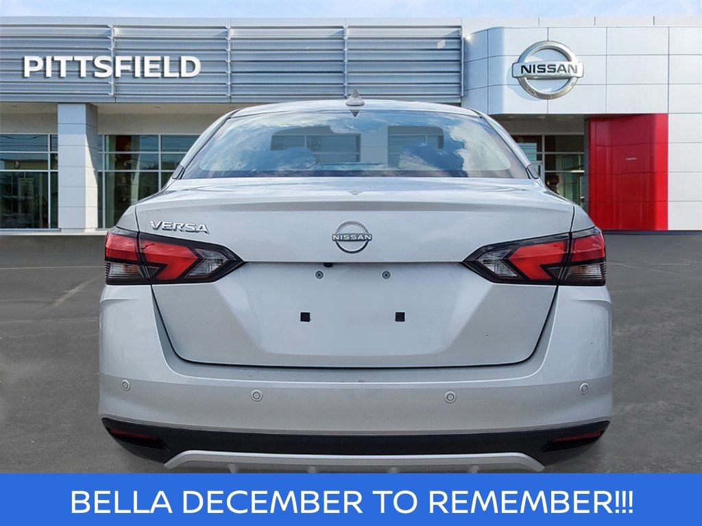 New 2025 Nissan Versa SV image 4