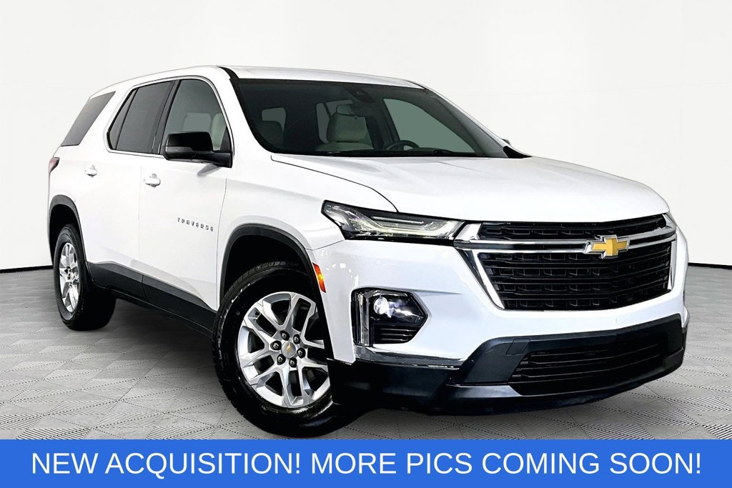 Used 2023 Chevrolet Traverse LS