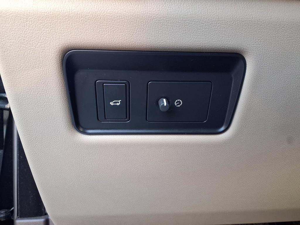 Used 2020 Land Rover Range Rover HSE AWD/4WD image 11