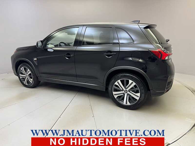 Used 2025 Mitsubishi Outlander Sport ES AWD/4WD image 3