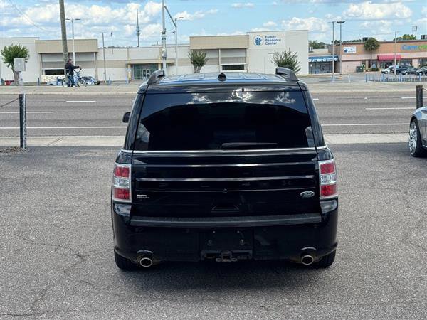 Used 2018 Ford Flex SEL w/ Class III Trailer Tow Package FWD image 3