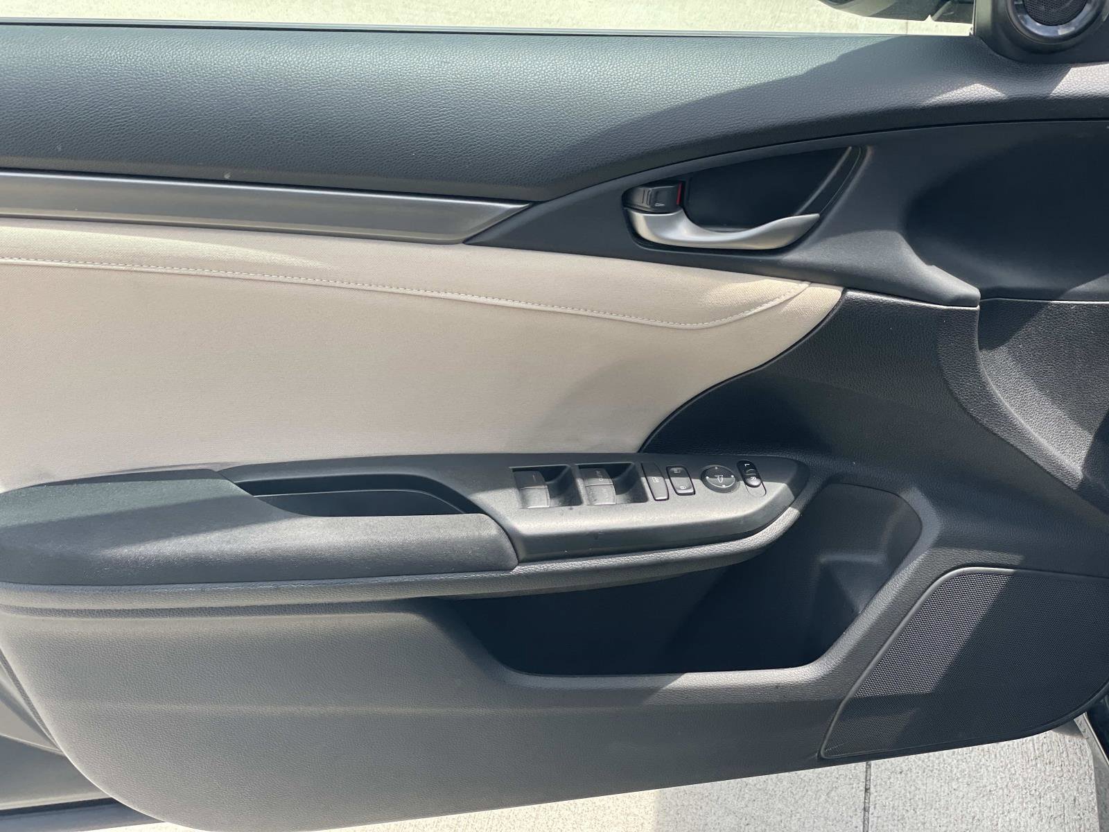 Used 2017 Honda Civic EX image 13